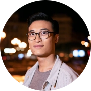 American person learning French with LingQ