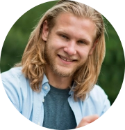 American person learning Japanese on LingQ